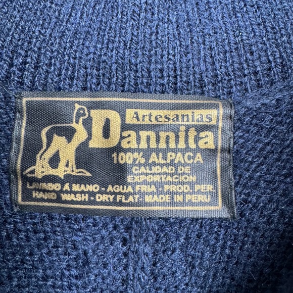 Dannita 100% Alpaca Poncho Navy Red Yellow Geometric Fringe Made Peru Women‎ - Picture 2 of 5